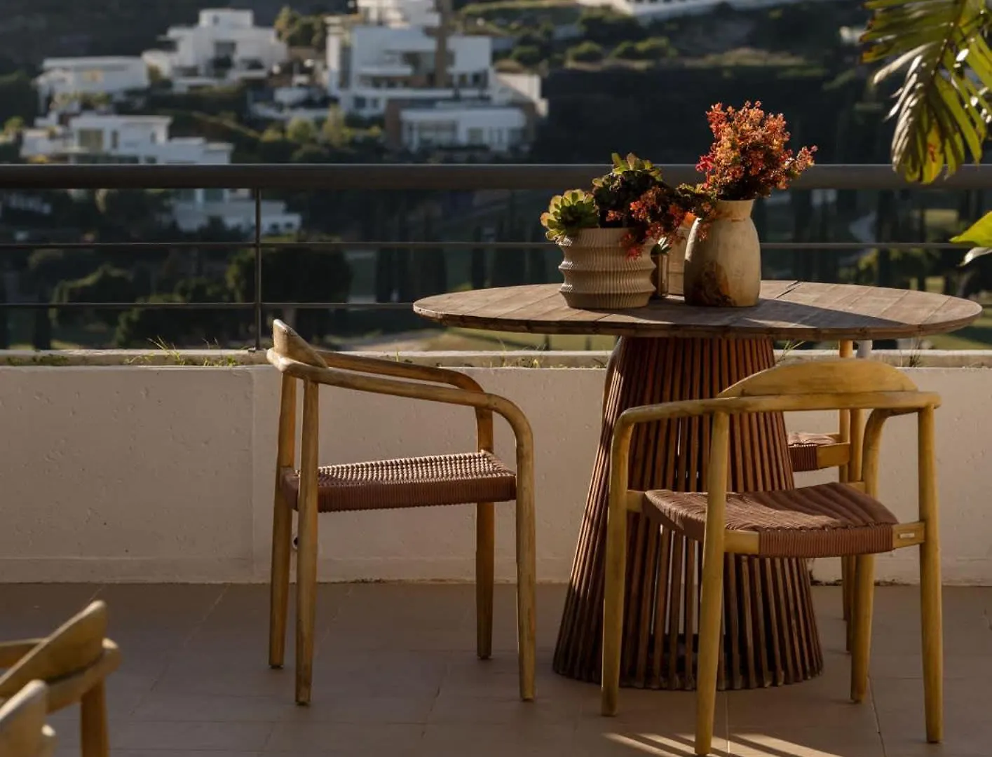Rental Central - Serendipity Flat- Stunning Views And Serene Interior Εστεπόνα Διαμέρισμα